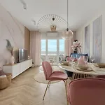 Elegant Apartment With Balcony Krakowska Wroclaw By Renters Prestige